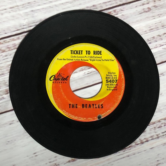 The Beatles Set of 4 Vinyl Capitol Records 45 RPM Vintage Classics England Press - Picture 8 of 13